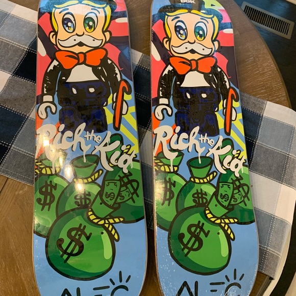 ALEC MONOPOLY X RICH THE KID X DGK SKATE DECK - Picture 2 of 3